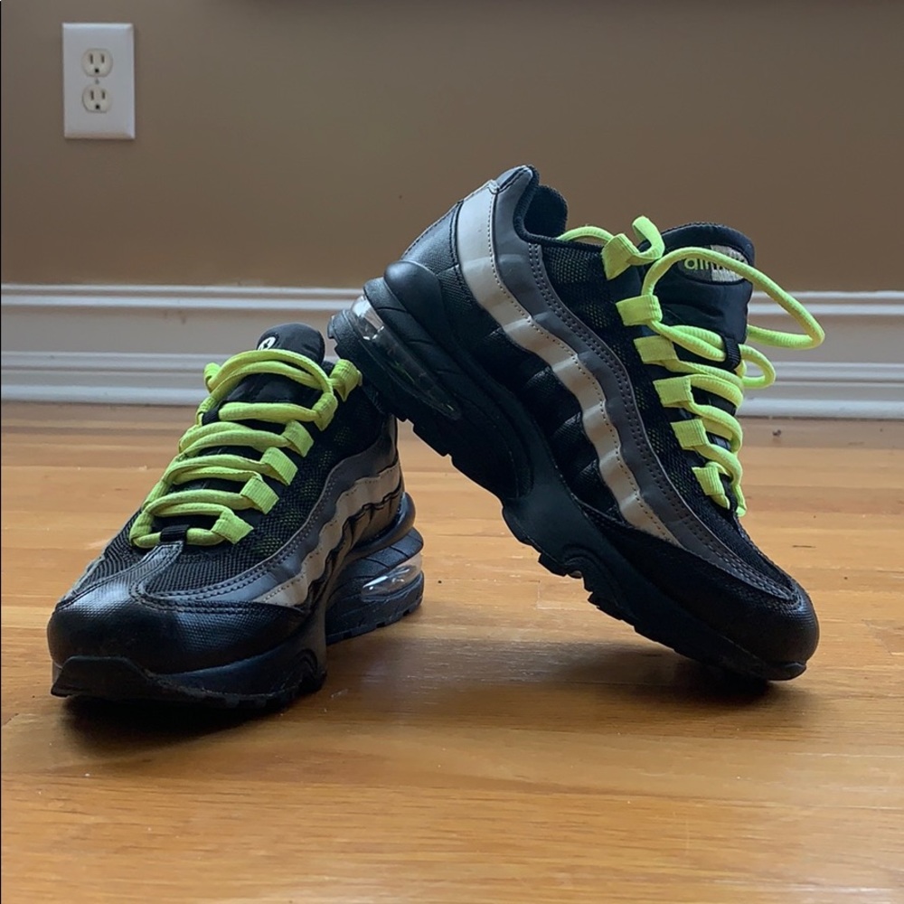Nike AirMax 95 Black, Grey, Neon Green Laces